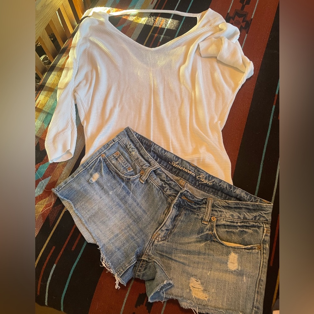 Shorts & Shirt Outfit 🥰